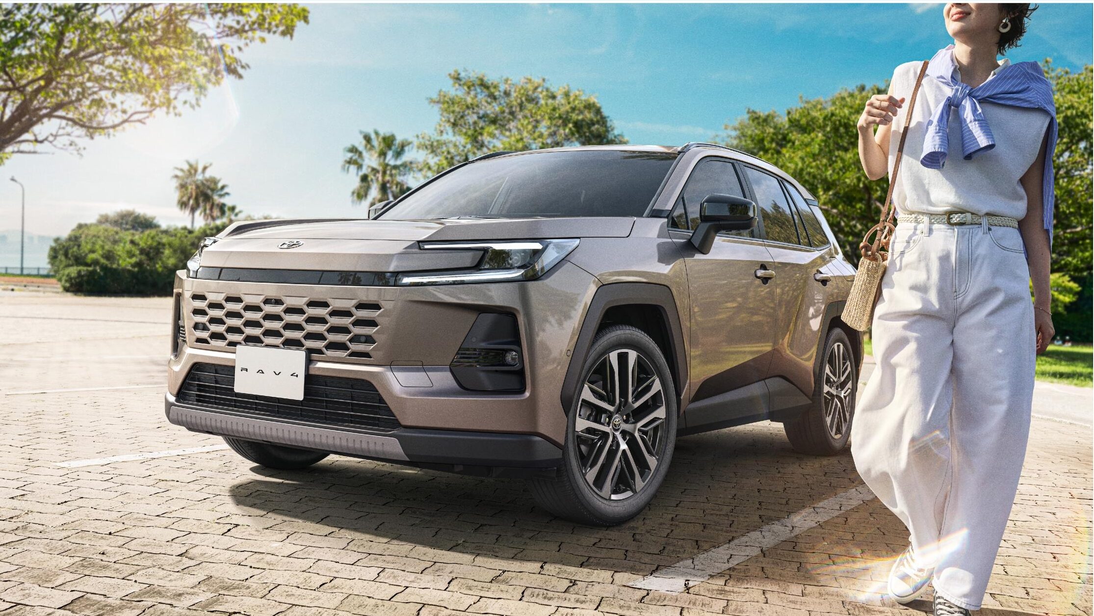 2025年12月17日発表　トヨタ新型RAV４　フルモデルチェンジ　CORE