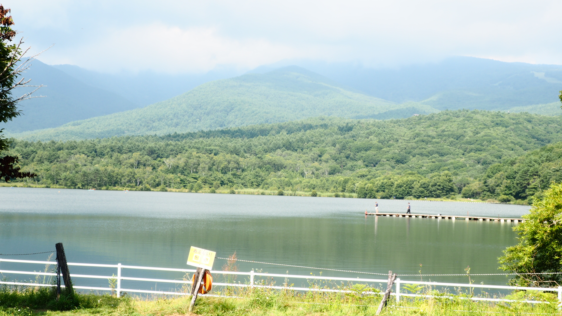 カンパーニャ嬬恋キャンプ場湖畔