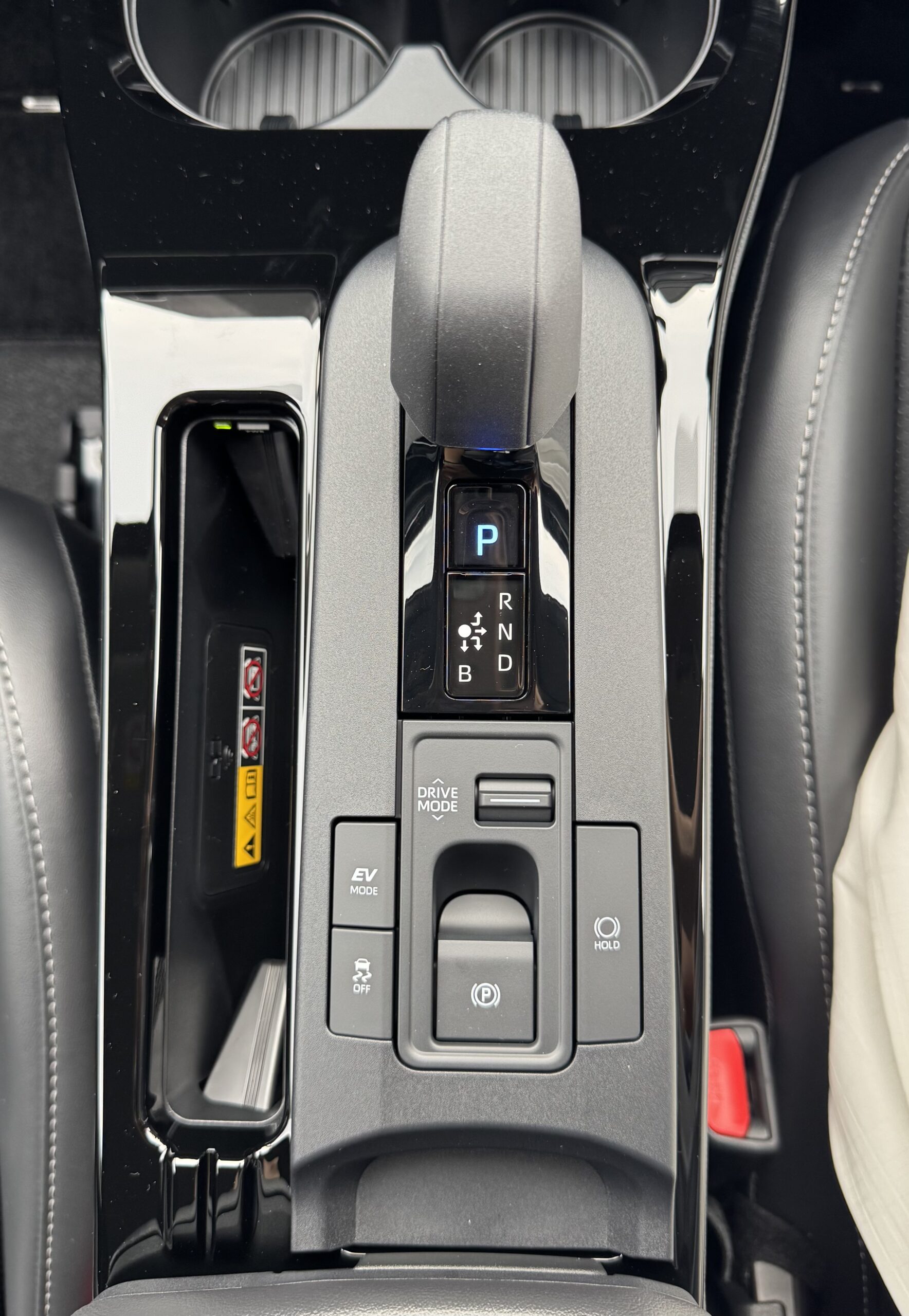 プリウス センターコンソール