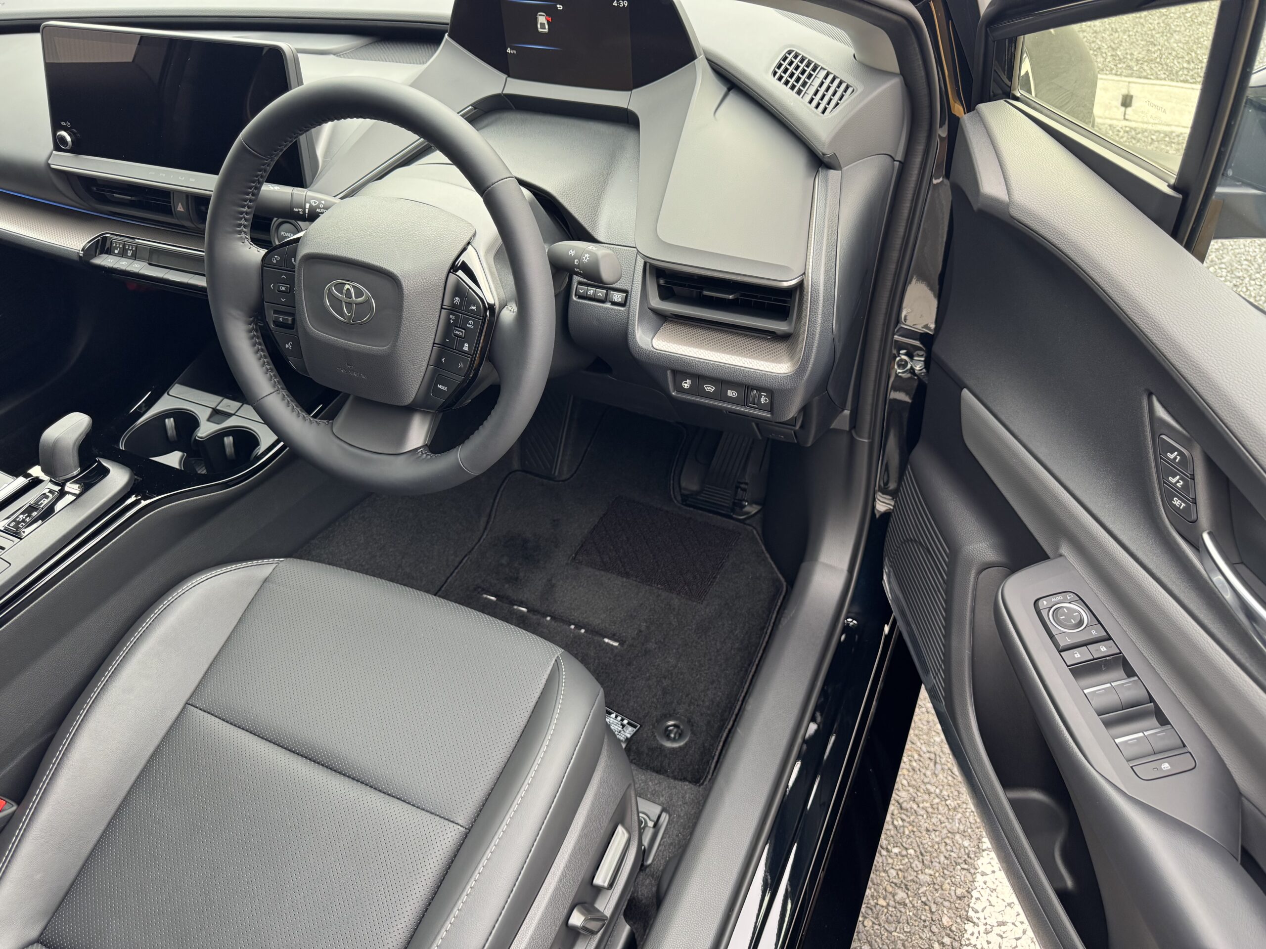 運転席8ウェイパワースポーティシート&合成皮革シート表皮