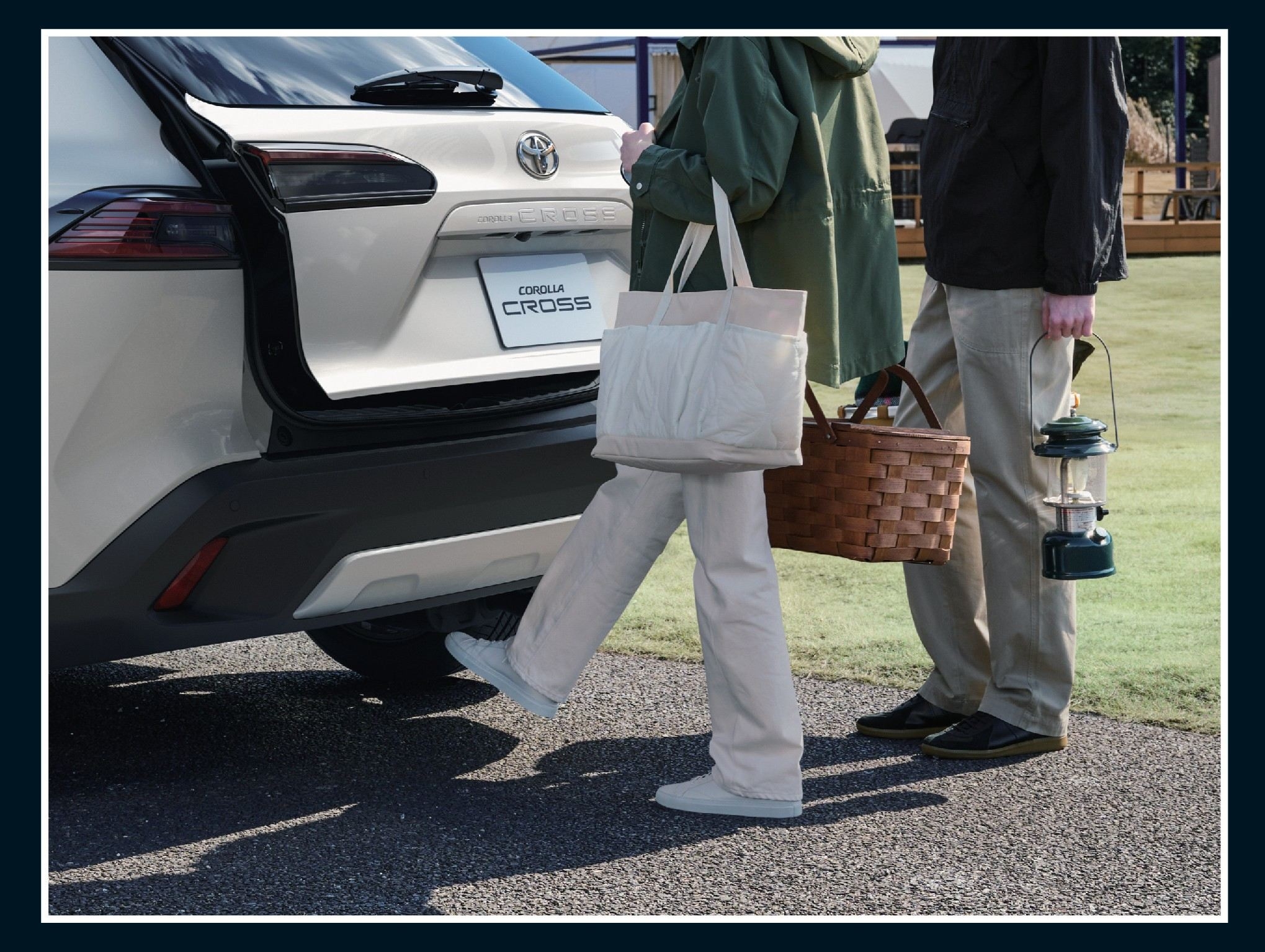 ハンズフリーパワーバックドア
