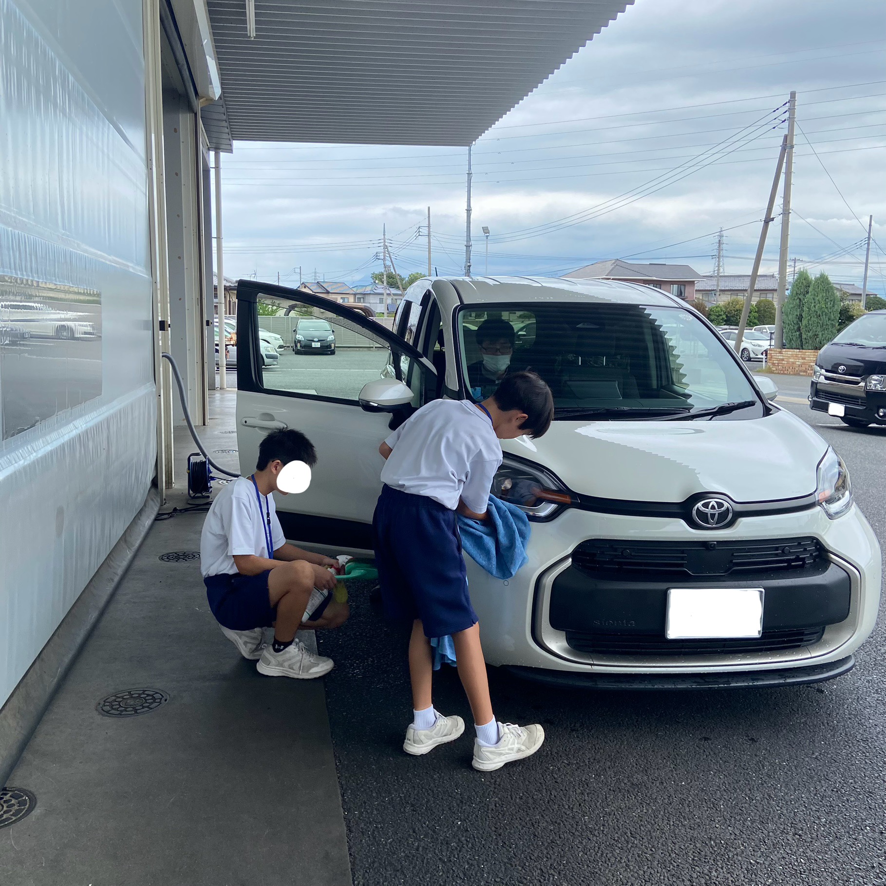 洗車　中学生職場体験　