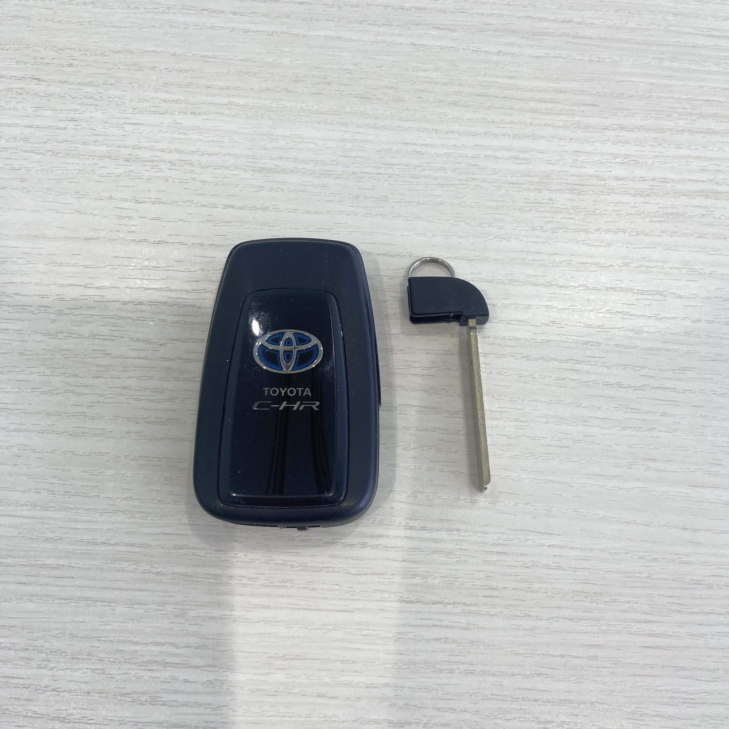 スマートキー　電池切れ　ロック解除