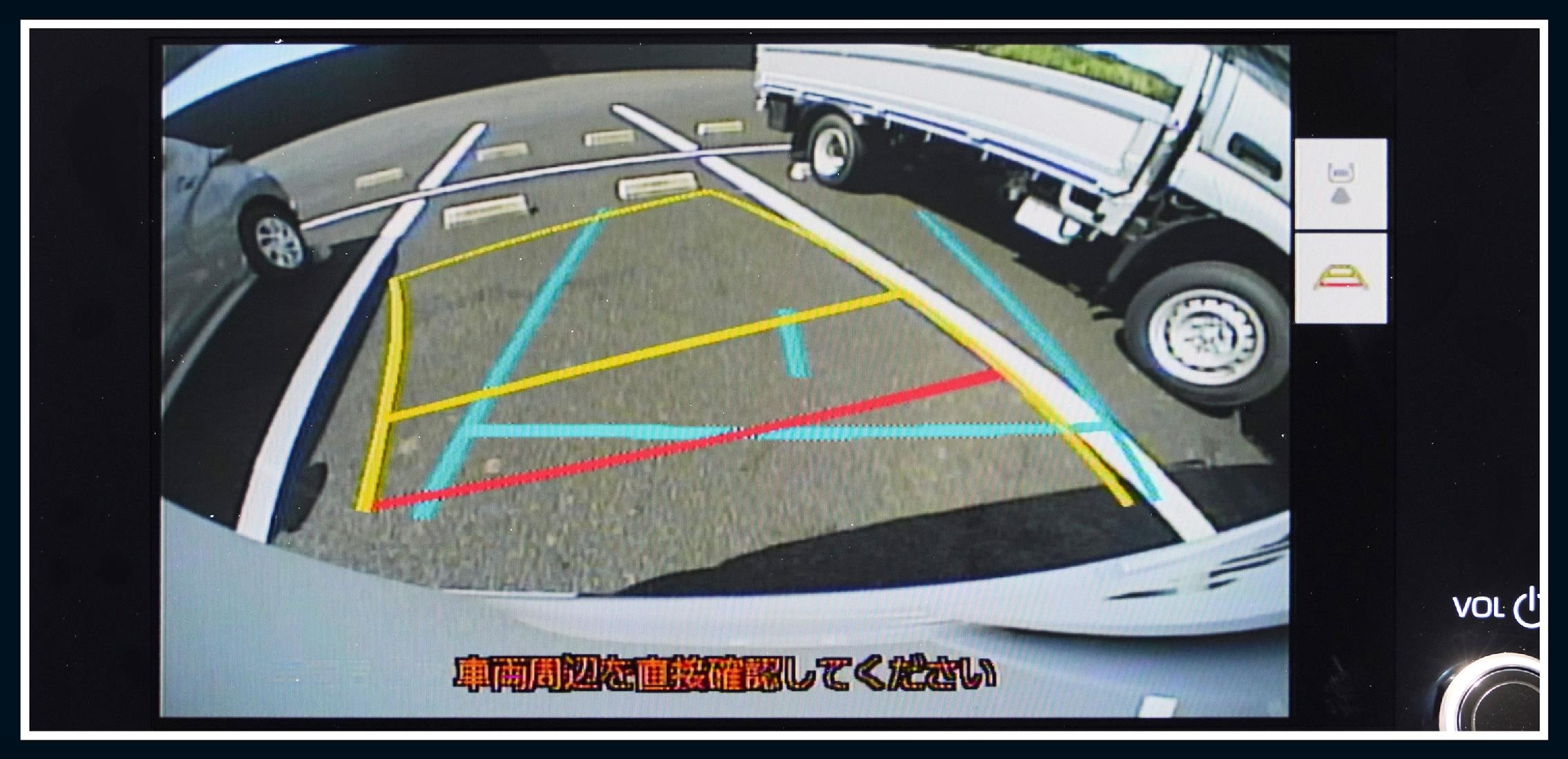 ハイエース　パノッラミックビューモニター