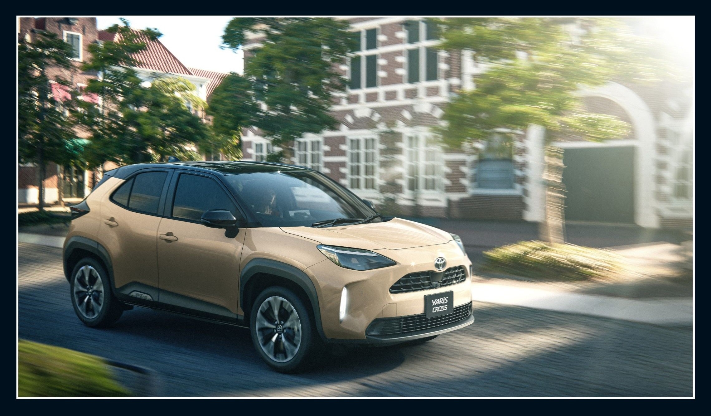 ベージュ〈4V6〉フロントサイド ヤリスクロス トヨタヤリスクロス ヤリスクロスベージュ