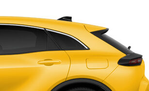 クラウンスポーツ一部改良後のシャークフィンアンテナ