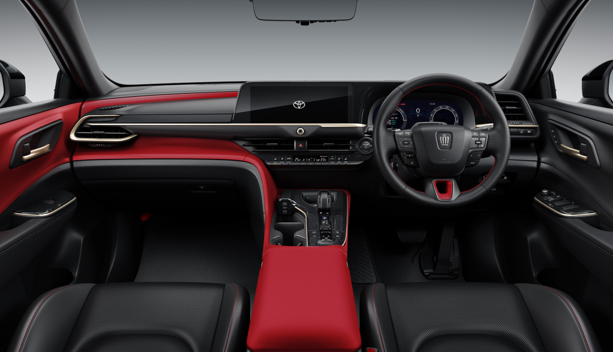 クラウンスポーツSPORT RS内装(ブラック×センシュアルレッド)